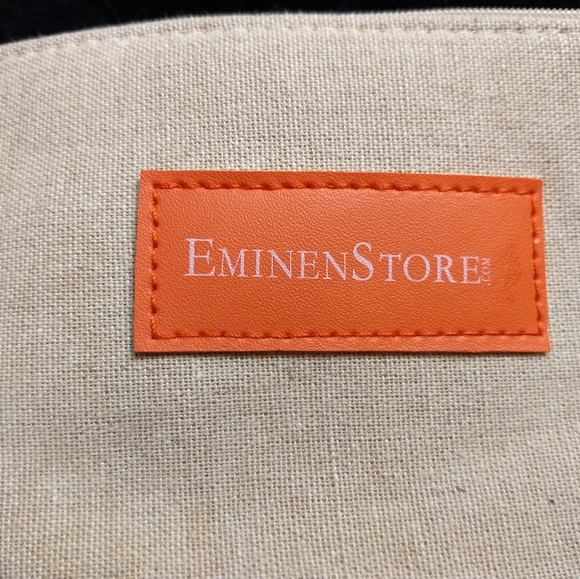 💚$5 or 3/$10 NWOT Cosmetic bag - Picture 3 of 8